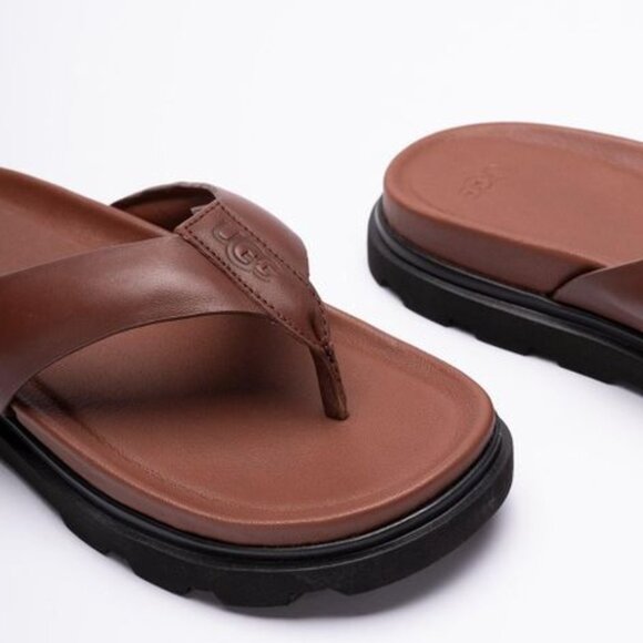 UGG Men's Capitola Leather Flip Flop - Picture 2 of 8